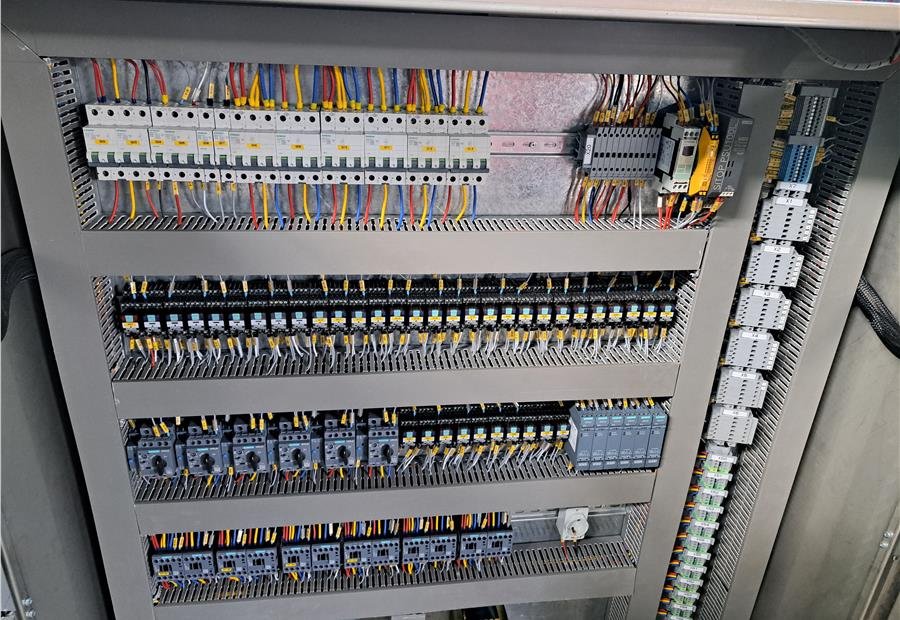 Panel wiring and equipment detail
